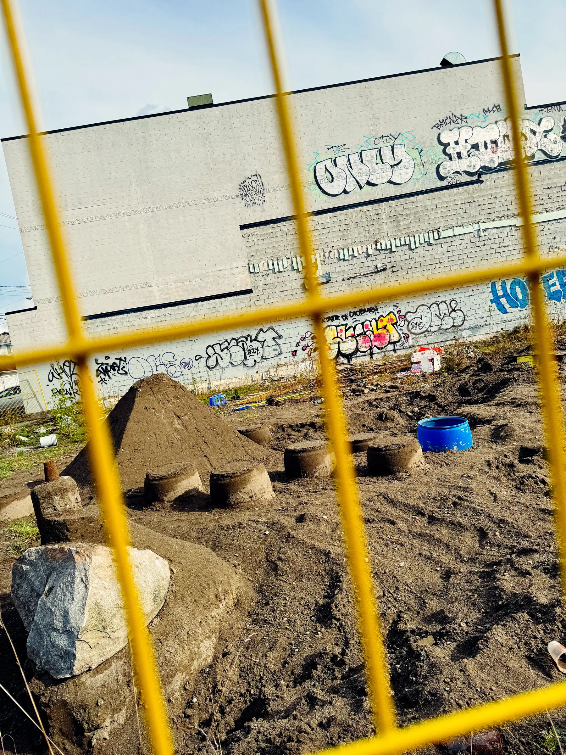 Photograph by Nelson Mouëllic — Week 20 · May 8, 2026
